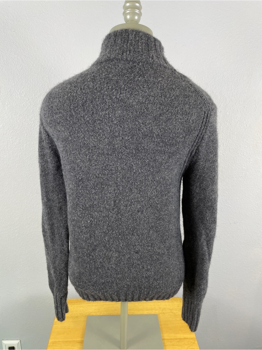J. Crew Women's Merino Wool Blend Charcoal Gray Turtleneck Sweater Size Small - Picture 2 of 7